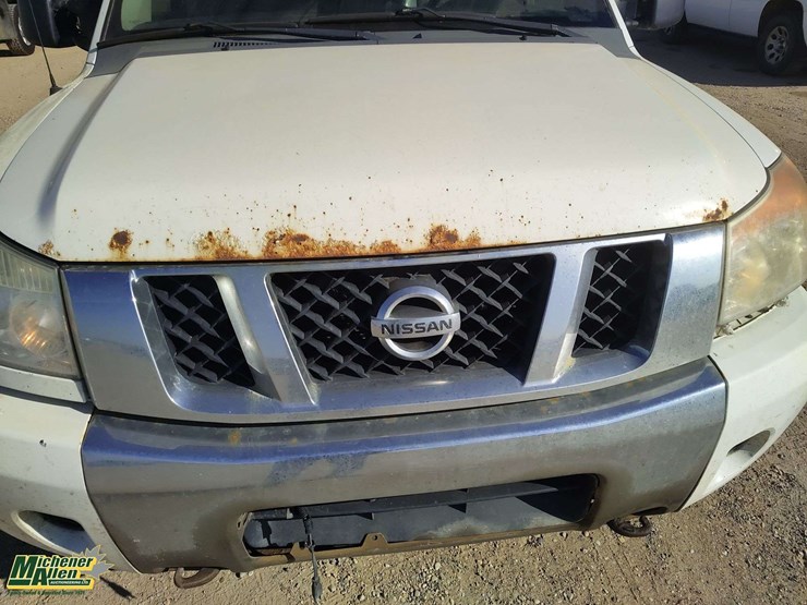 2009-nissan-titan-image-30