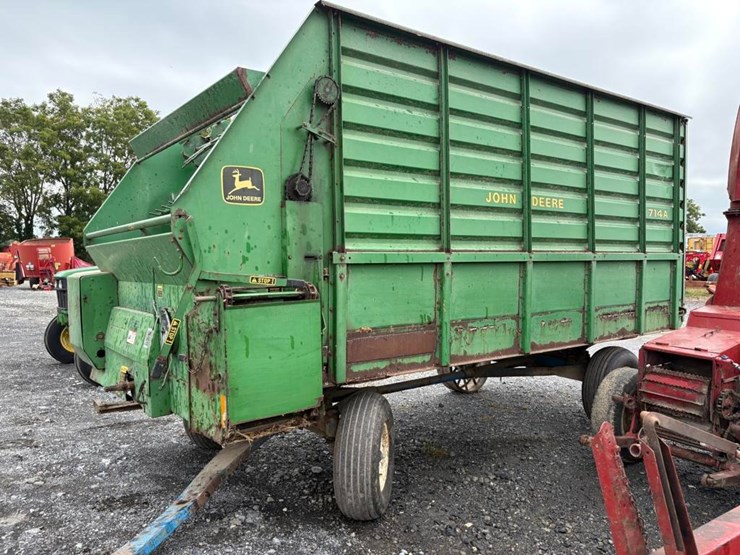 john-deere-714-image-1