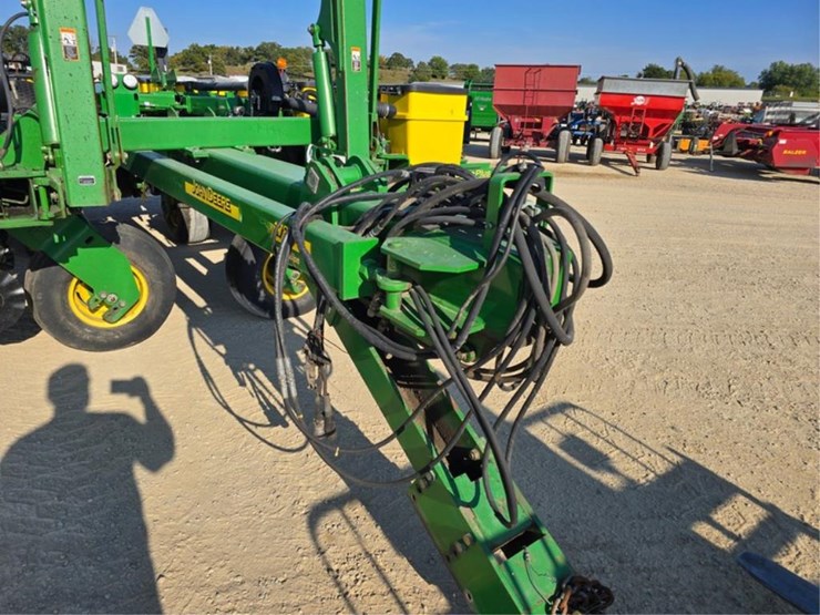 john-deere-1730-image-9