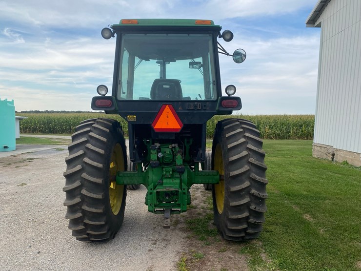 john-deere-4055-image-3
