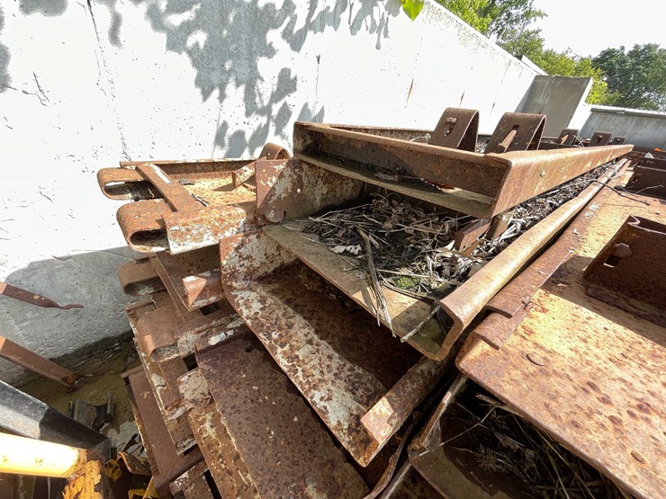 #1344-•-concrete-forms-image-3