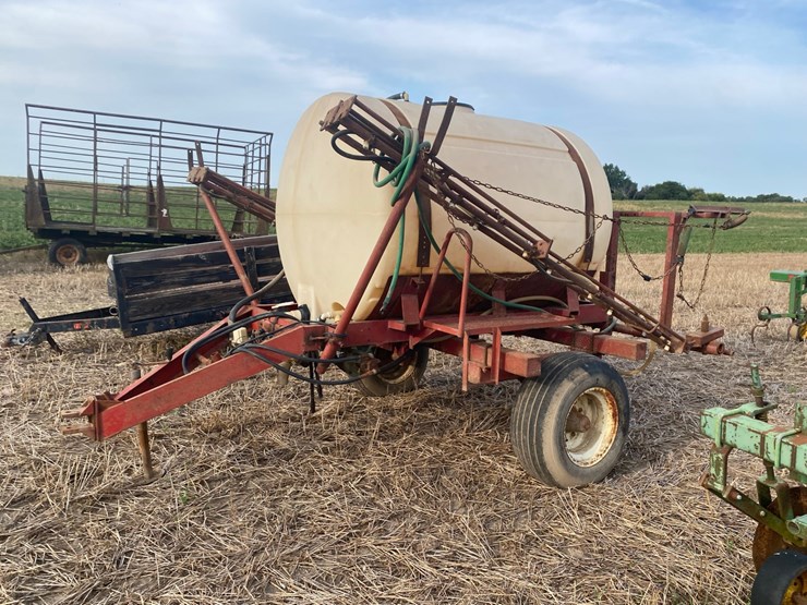 field-sprayer-image-1