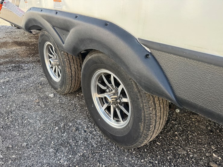 #3310-•-2021-kodiak-ultra-lite-227bh-camper-(no-title)-(waukesha,-wi)-image-21