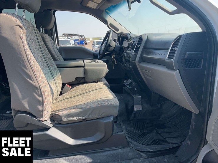 2017-ford-f350-image-15