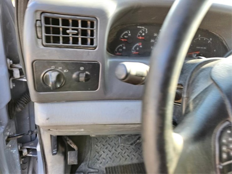 2001-ford-350-image-40