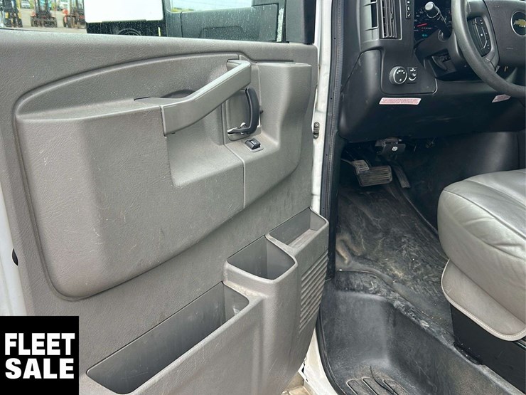 2017-chevrolet-express-s/a-ambulance-image-13