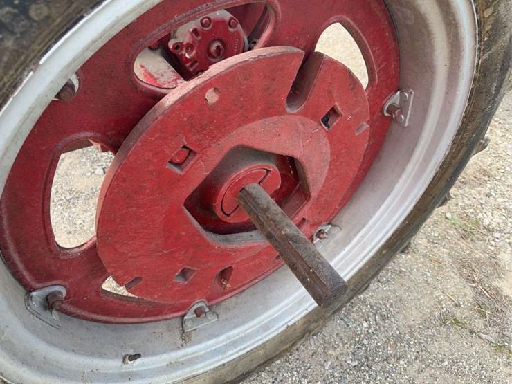 farmall-super-c-image-29