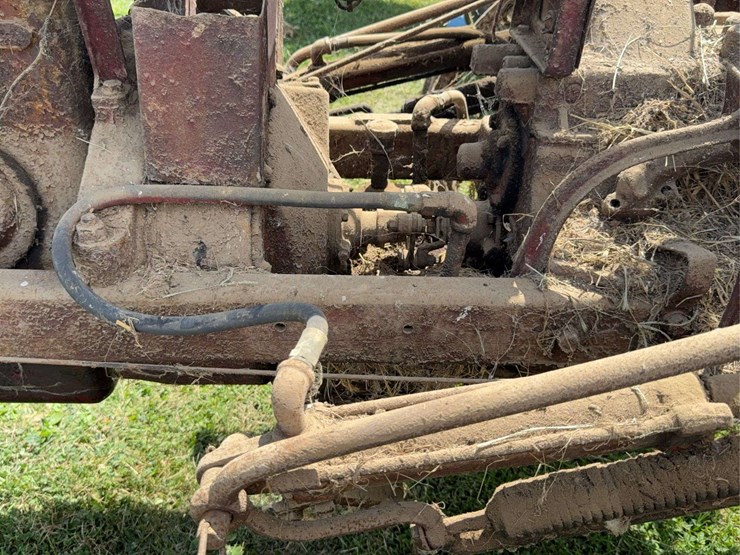 farmall-f-20-image-47