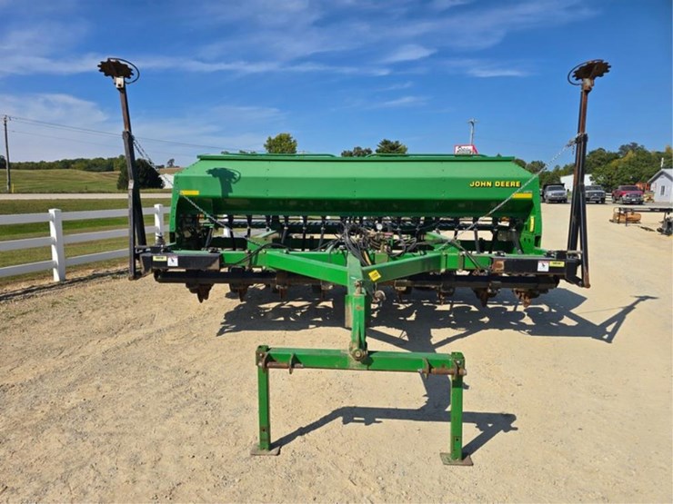 2022-john-deere-1590-image-8