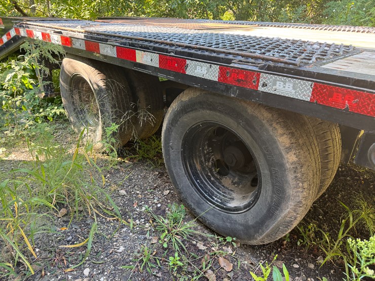 #3028-•-2020-bb-24k-tandem-axle-equipment-trailer-(has-wi-title)-(waukesha,-wi)-image-9