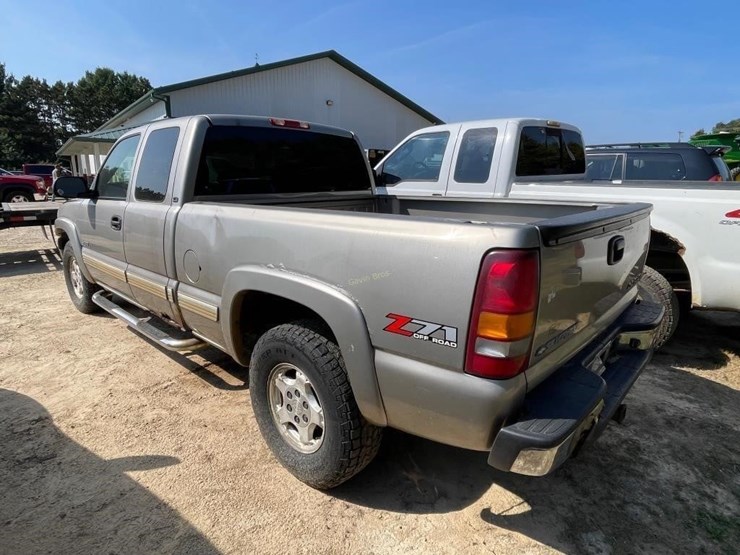 2002-chevrolet-1500-image-8