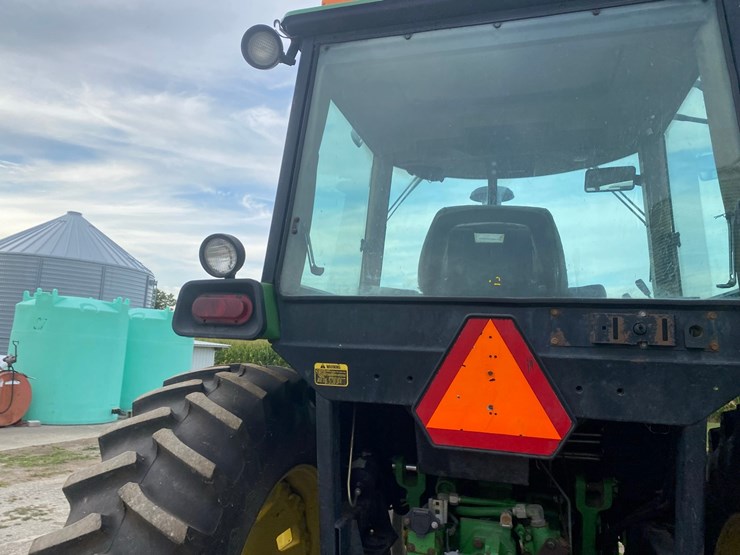 john-deere-4055-image-21
