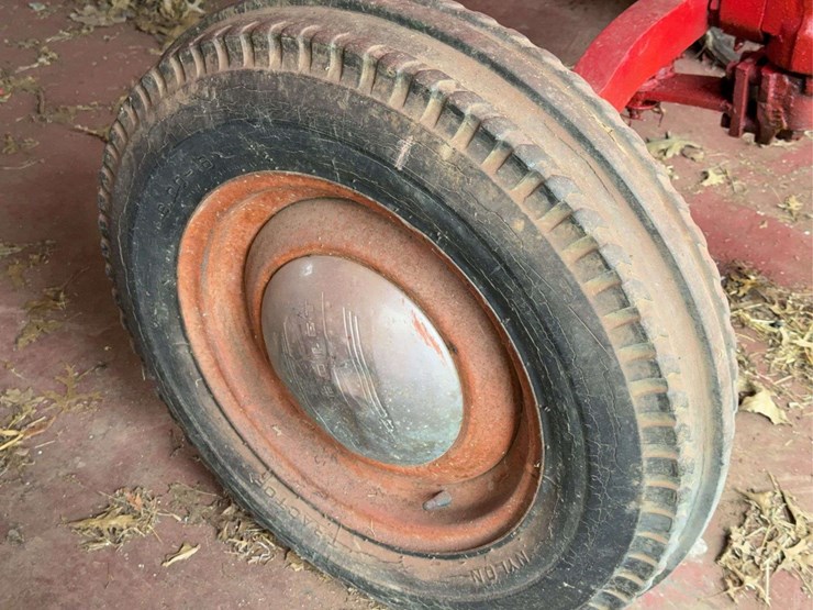 co-op-tractor-image-16