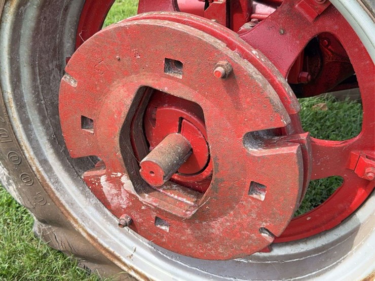 farmall-super-m-image-28