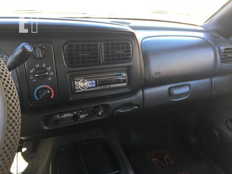 2000-dodge-dakota-sport-image-7