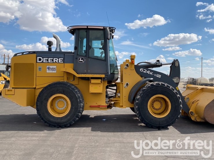 2018-deere-624k-image-10