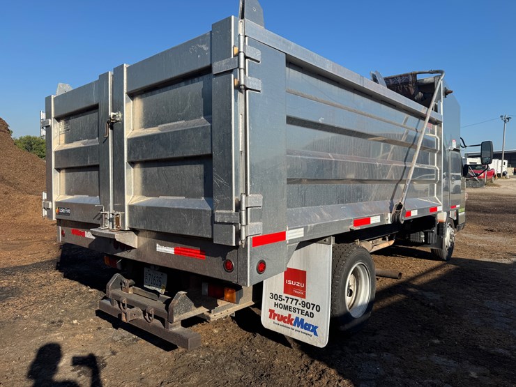 #3240-•-2020-mitsubishi-fuso-canter-truck-(has-wi-title)-(waukesha,-wi)-image-8