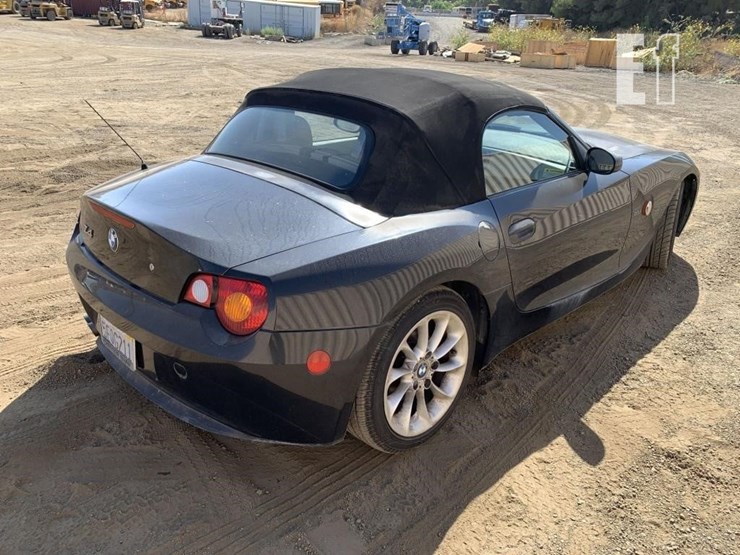 2003-bmw-z4-coupe-image-3