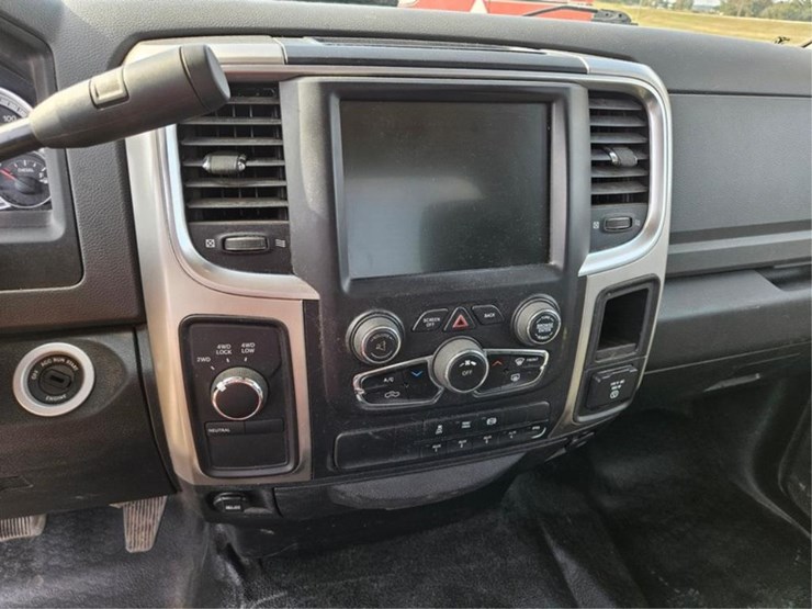 2017-dodge-ram-5500-image-48