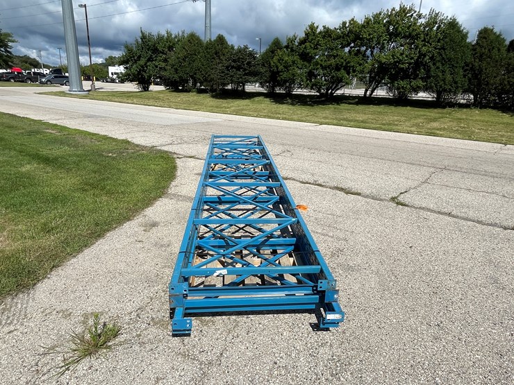 #1351-•-20'-pallet-racking-uprights-image-4