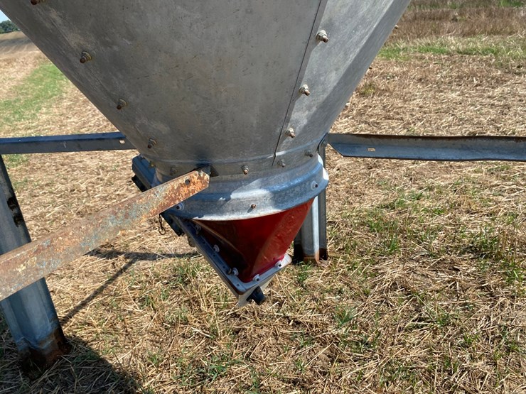 brock-feed-bin-image-9
