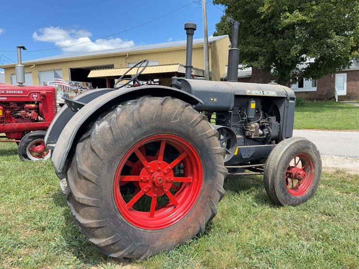 mccormick-deering-w-30-image-3