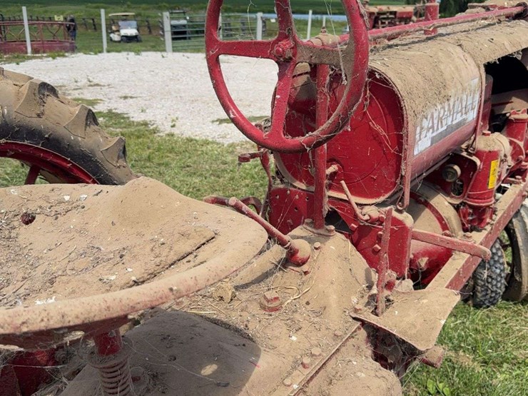 farmall-f-12-image-33