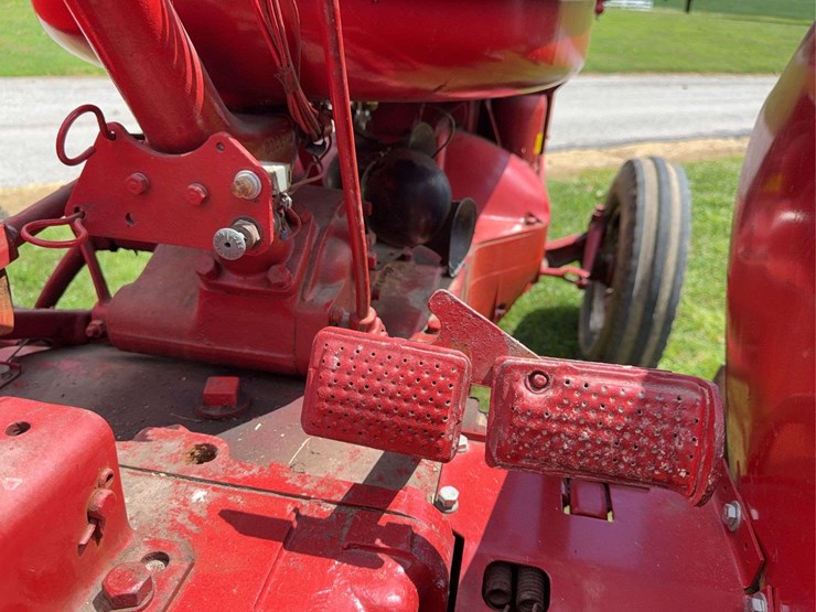 farmall-w-9-image-48
