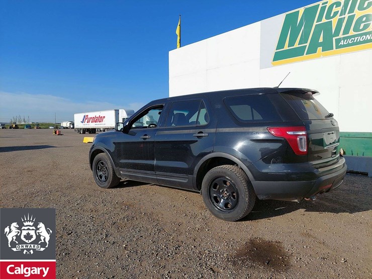2015-ford-explorer-image-3