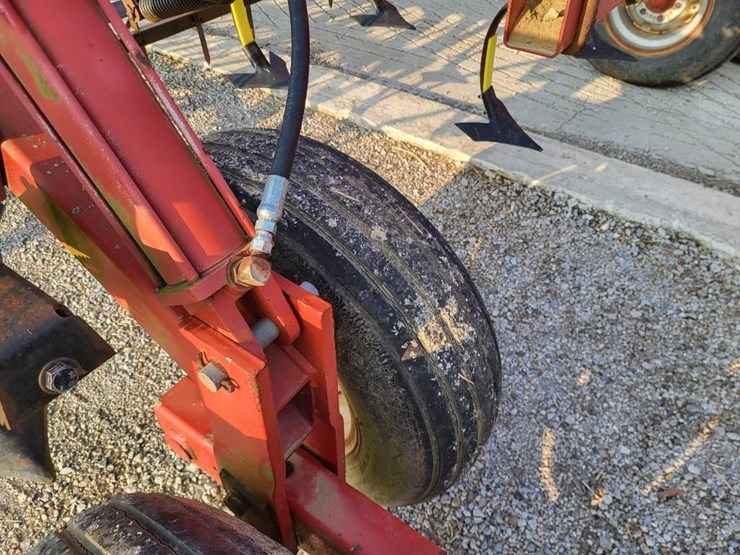 case-ih-4200-image-31