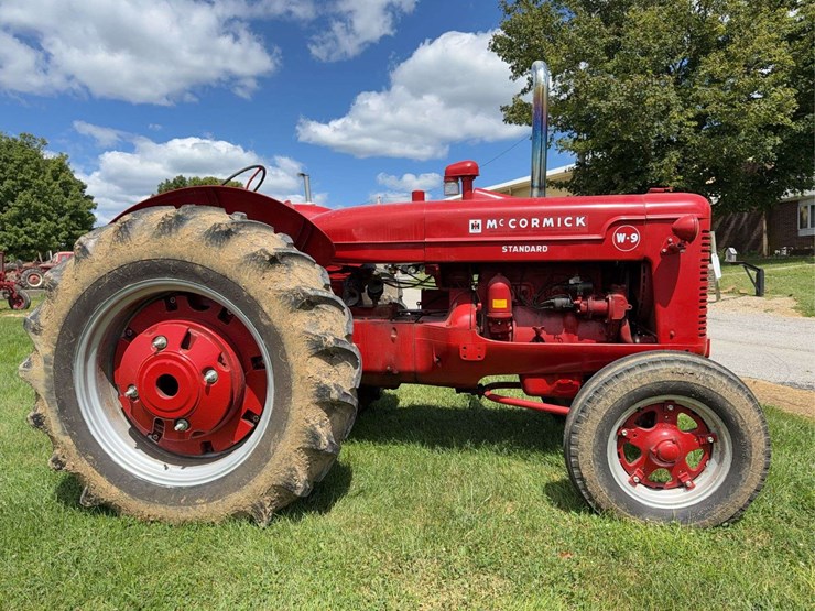farmall-w-9-image-2