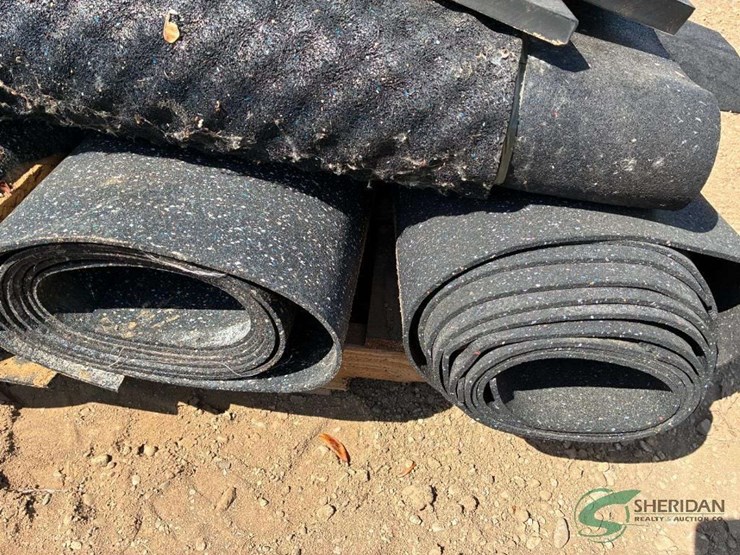 rubber-mats-and-cutting-edges-image-4