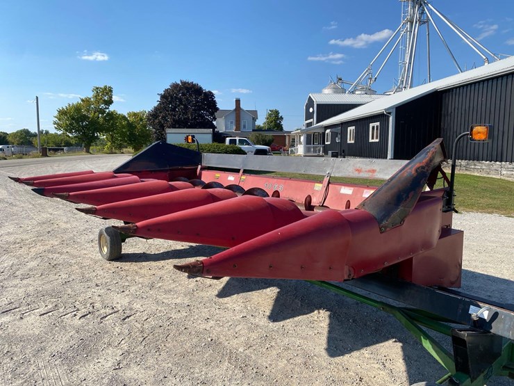 case-ih-1063-image-2