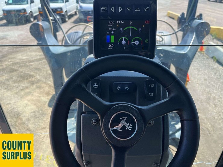2019-deere-872gp-image-5