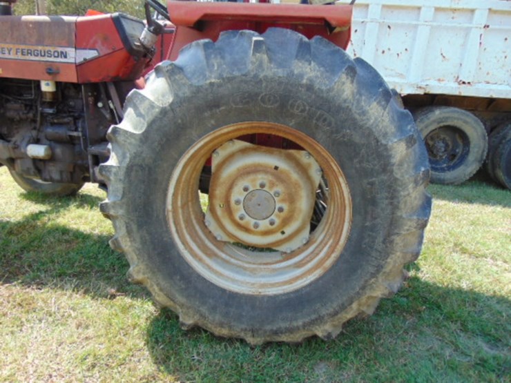 massey-ferguson-383-image-3