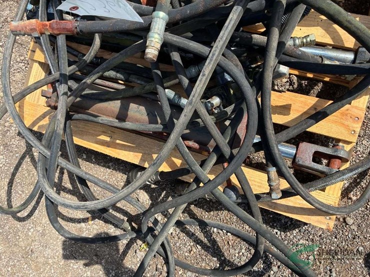 hydraulic-hoses-and-cylinders-image-2