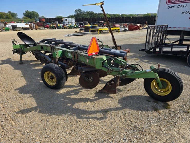 john-deere-2600-image-3