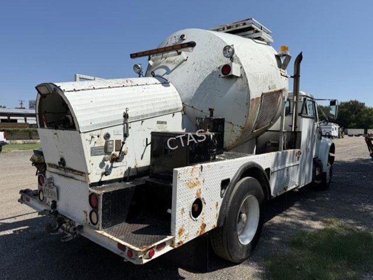 #683-•-international-power-rodder-truck-image-5