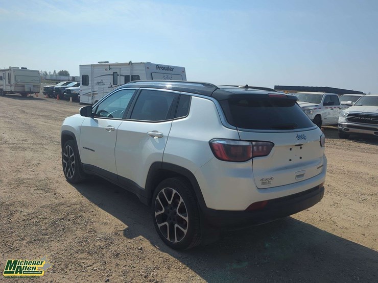 2019-jeep-compass-image-2