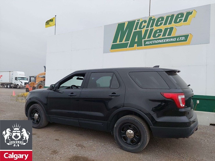 2017-ford-explorer-image-3
