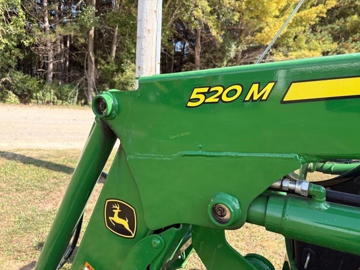 2018-john-deere-5075e-image-11