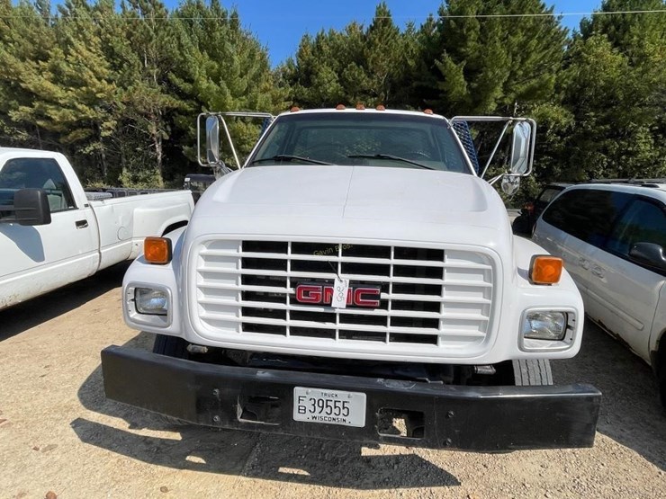1999-gmc-c6500-truck-w/hoist-image-2