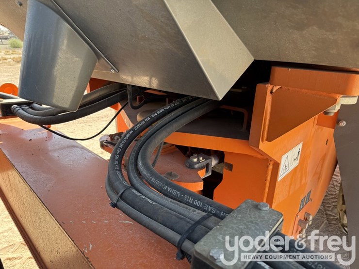 2018-xcmg-cv122pd-image-16