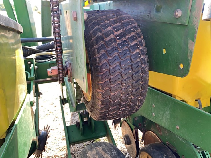 john-deere-1760-image-41