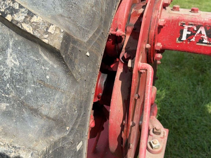 farmall-f-20-image-30