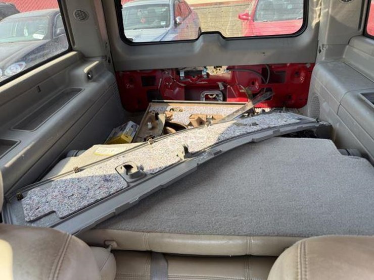 2001-gmc-yukon-xl-image-21