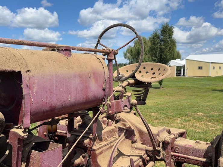 farmall-f-20-image-39