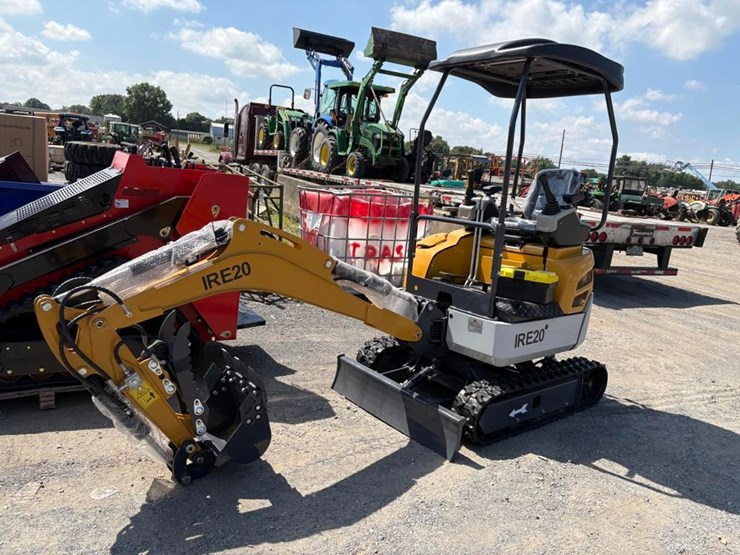 yanmar-ire20-mini-excavator-image-2