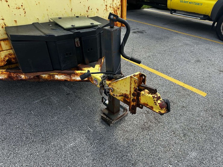 double-axle-versa-dump-trailer-image-3