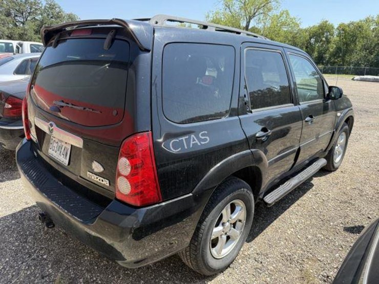 2005-mazda-tribute-image-3